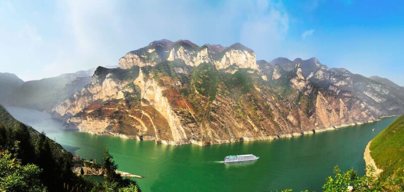 4D3N Yangtze River: Chongqing to Yichang by Victoria Sabrina - Ship and Amenities