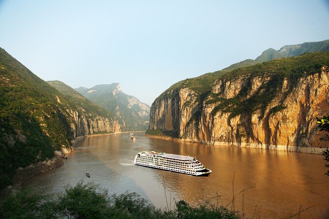 4D3N Yangtze River Tour: Chongqing to Yichang by Victoria Sabrina - Meeting Points and Pickup Details