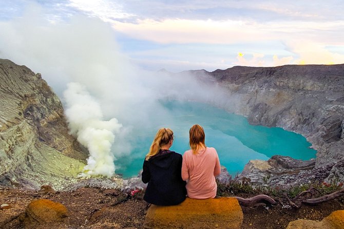 4Days - Yogyakarta Java Overland (Borobudur-Prambanan-Tumpaksewu-Bromo-Ijen) - Transportation and Guides