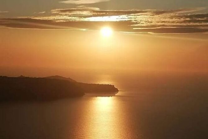 4h Private Tour With Guide in Santorini - Discovering Oia