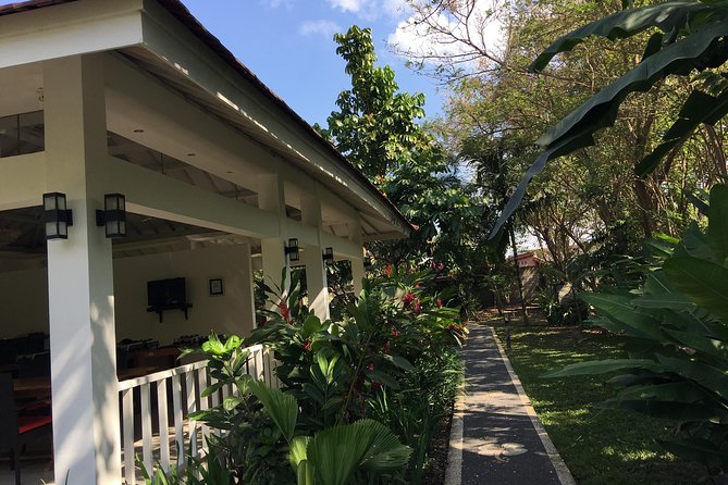 4hours Cooking Class & Garden Tour - Chicken Satay and Tempeh Satay