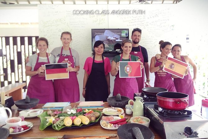 4hours Cooking Class & Garden Tour - Corn Fritters and Dadar Gulung