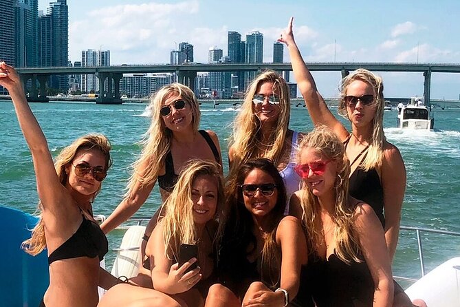 4Hr 45 Private Yacht Tour in Miami Beach, Captain & Champagne - Whats Included