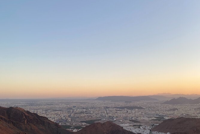 4WD Adventure in Uhud Mountain - Lowest Price Guarantee