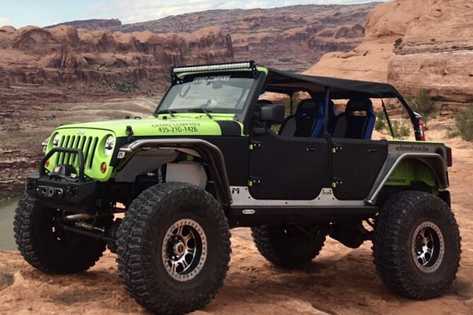 4x4 Hells Revenge Jeep Tour - Breathtaking Colorado River Overlook
