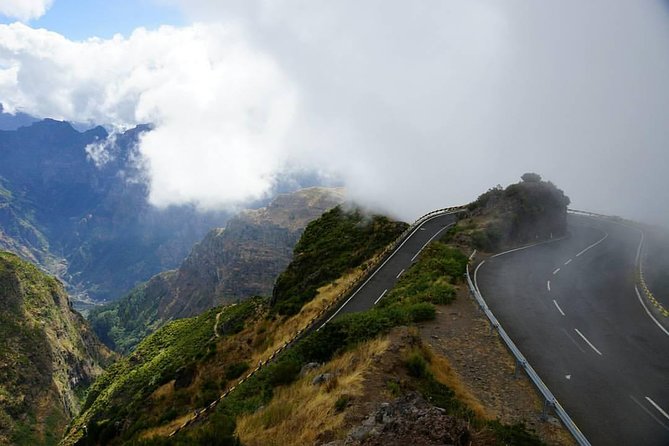 4x4 Safari Private Jeep, Full Day, Customizable Santana or Porto Moniz or Other - Pico Do Areeiro Viewpoint