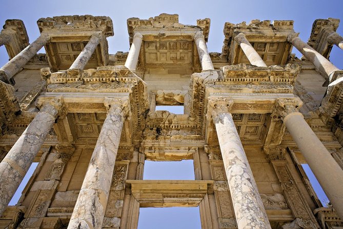 5-Day Aegean Tour From Istanbul: Gallipoli, Troy, Pergamum, Ephesus, Kusadasi, Pamukkale and Hierapolis - Pergamum Ruins