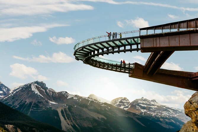 5-Day Banff Jasper and Rockies Tour With YVR Airport Pickup (Mandarin&Eng) - Transportation and Pickup