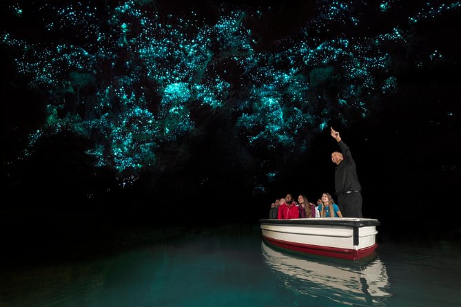5-Day Bay of Islands Rotorua Waitomo Caves and Hobbiton Tour From Auckland - Inclusions and Itinerary