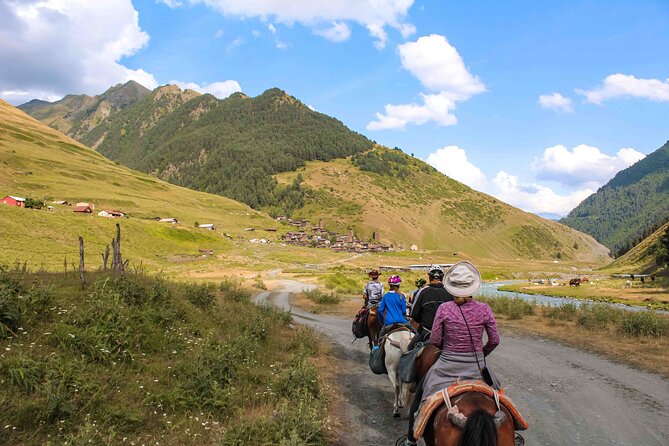 5-Day Horse Riding Tour in Caucasus - Tour Itinerary and Activities