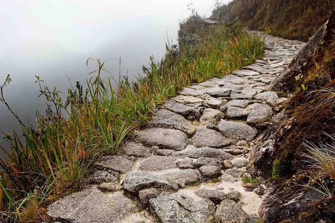 5 Day - Inca Trail Express to Machu Picchu - Group Service - Trekking to Winay Wayna