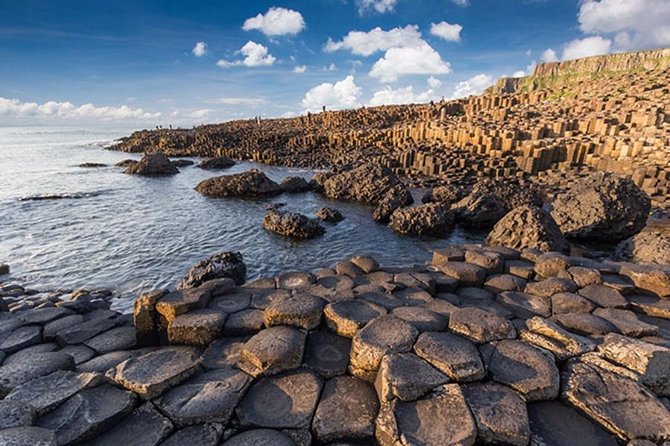5-Day Northern Ireland and Atlantic Coast Small-Group Tour From Dublin - Exploring Mayo and Connemaras Landscapes