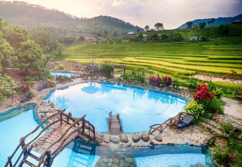 5-Day Private Hanoi -Moc Chau, Ta Xua, and Thac Ba Lake Tour - Trekking to Ta Xua Peak