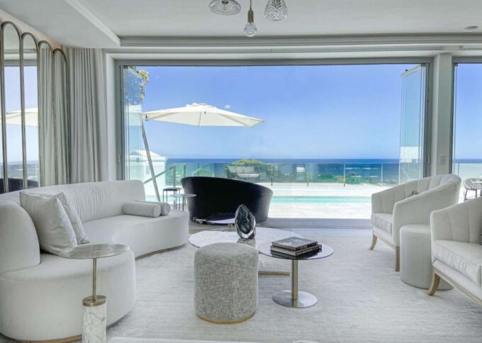 5-Day Private Package to Cape Town: A Luxury Escape - Inclusive Airport Transfers