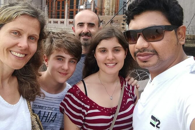 5-Day Private Sightseeing Tour of Varanasi Ayodhya and Prayag - Booking Details