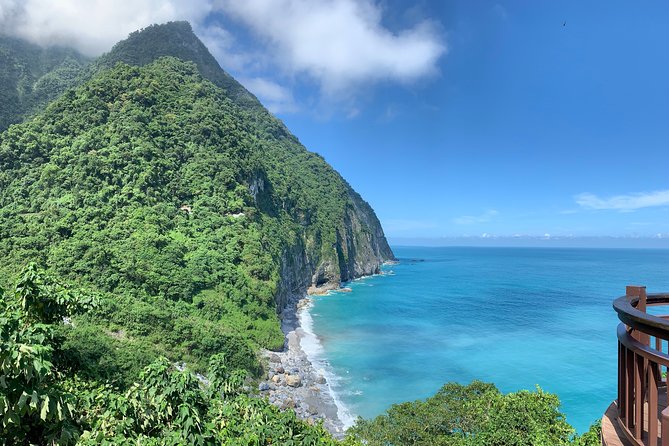5-Day Round Taiwan Charter Car Tour - Day 1: Sun Moon Lake