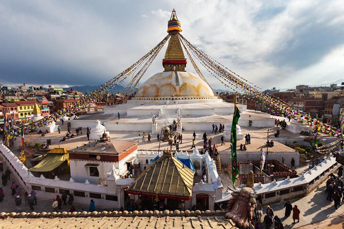 5-Day Sunrise Tour in Kathmandu Near Everest - Accommodation and Meals