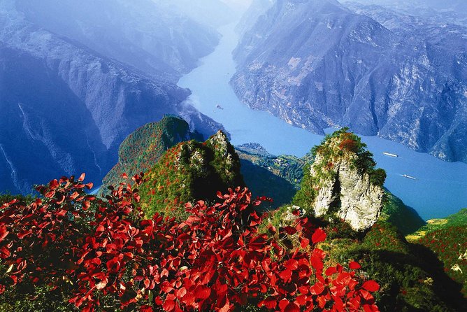 5-Day Yangtze River Cruise&Chongqing City Half Day Tour From Shanghai by Air - Cruise Itinerary and Activities