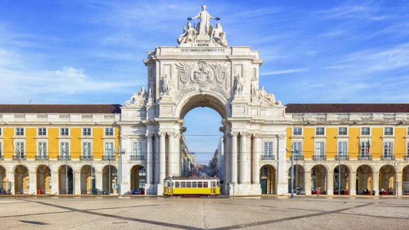 5 Days 5 Tours, Lisbon; Sintra, Fátima, Sesimbra and Évora - Exclusions