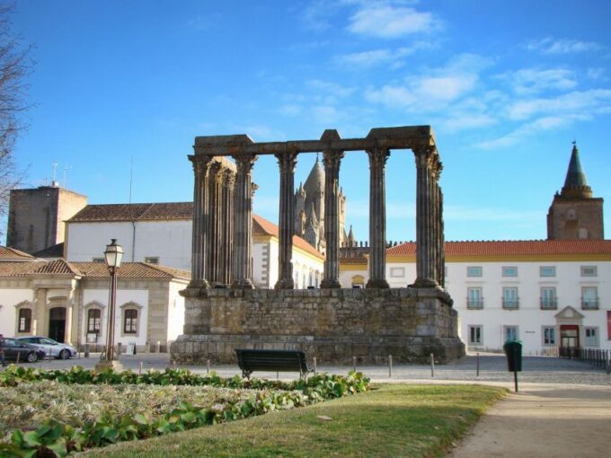 5 Days 5 Tours, Lisbon; Sintra, Fátima, Sesimbra and Évora - Frequently Asked Questions