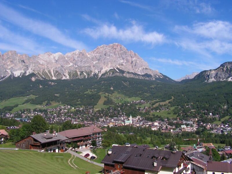 5-Days Alpine Escapade: Dolomites & Alps Expedition - Participant Restrictions and Recommendations