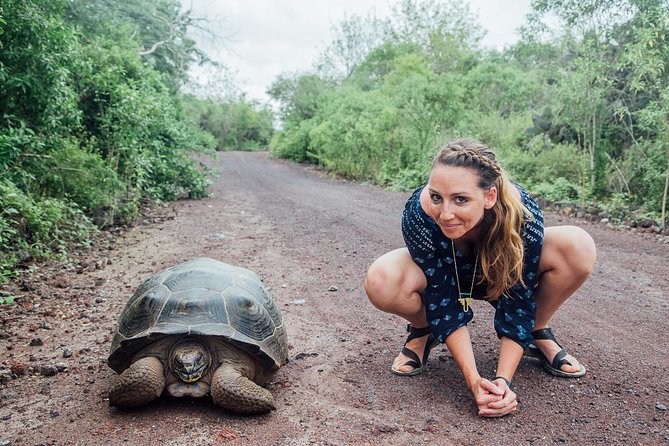 5 Days Galapagos Tour: Santa Cruz and Isabela Islands - Daily Itinerary and Activities