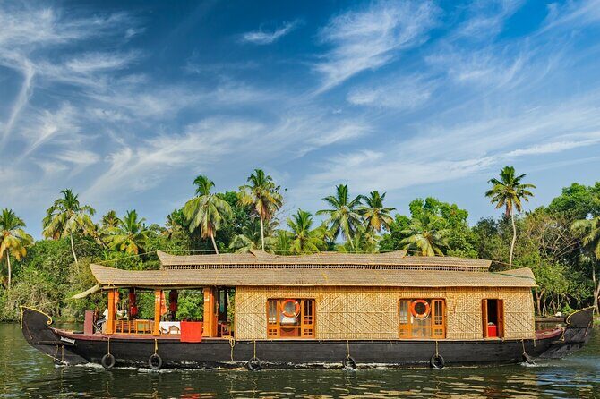5 Days Kerala Tour with Private Car Houseboat Munnar and Thekkady - Frequently Asked Questions