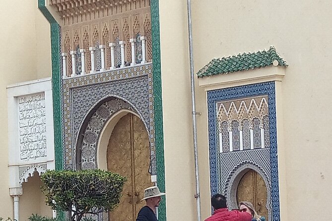 5 Days Private Tour From Casablanca to Fes and Sahara Desert - Discovering the Sahara Desert Dunes