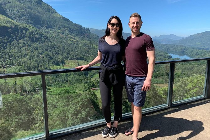 5 Days Tour in Sri Lanka (Hotels With Breakfast & Luxury Car) - Transportation and Logistics