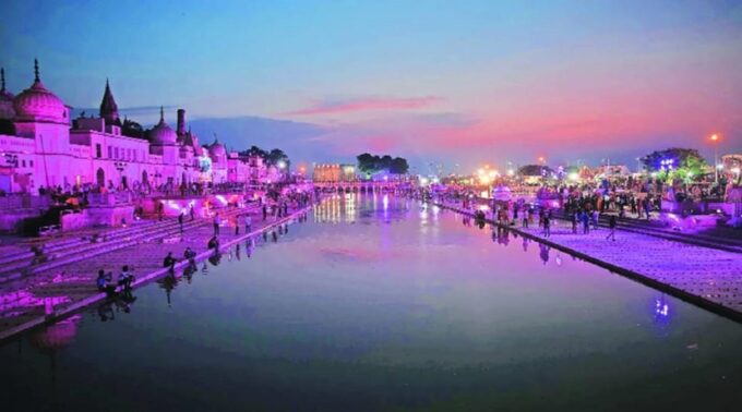 5 Days Varanasi Ayodhya Prayagraj Tour Package - Arrival and Sightseeing in Varanasi