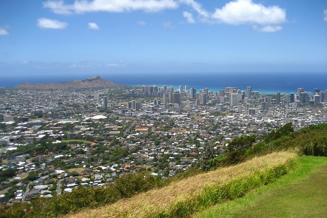 5-Hour Private Customized Luxury Convertible Tour of Oahus South Shore - Tour Overview
