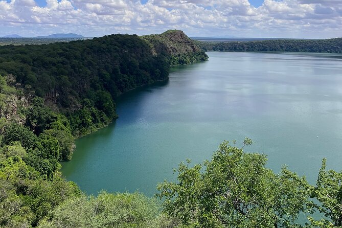 5-Hour Private Guided Tour in Lake Chala With Lunch - Lunch and Refreshments
