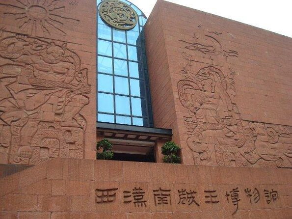 5-Hour Private Tour for Layover Travellers via Guangzhou Airport - Key Points