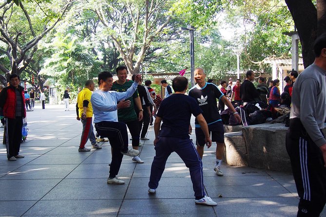 5-Hour Sai Kwan Walking Tour With Unique Food Tasting - Customizable Itinerary