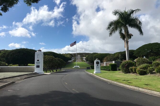 5 Hour Small Group Tour in Pearl Harbor and Honolulu - Inclusions and Pickup
