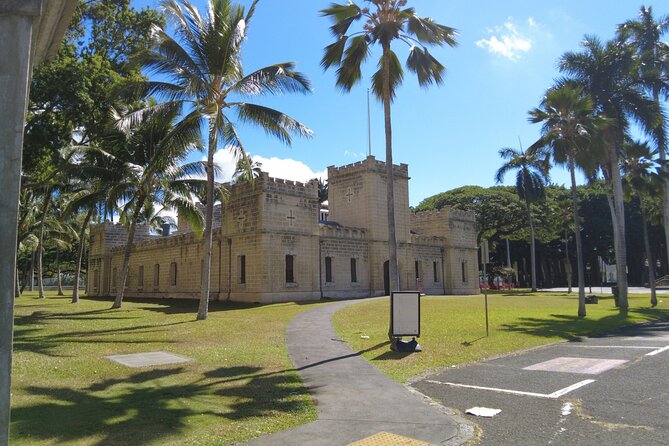 5 Hour Small Group Tour in Pearl Harbor and Honolulu - Historic Honolulu Sites