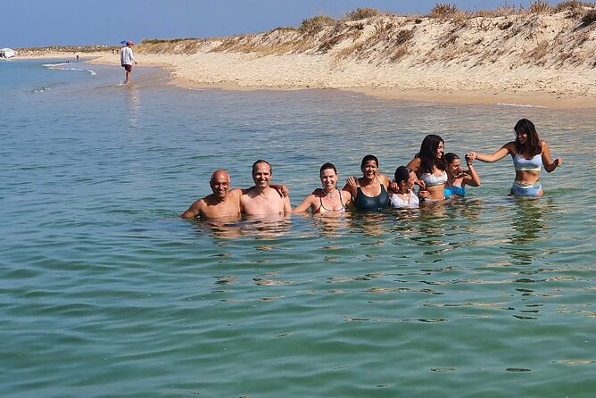 5-Hour Tour With 3 Stops Around the Islands and Beaches of Ria Formosa - Maximum Travelers per Tour