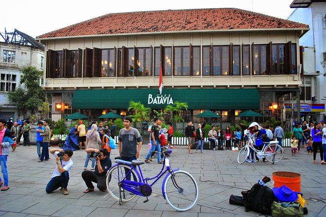 5 Hours Jakarta Private City Tour - (Most Highlights) - Photogenic Stops and Highlights