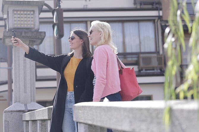 5 Hours Kinosaki Onsen Premium Check in Tour With Lunch - Included Activities