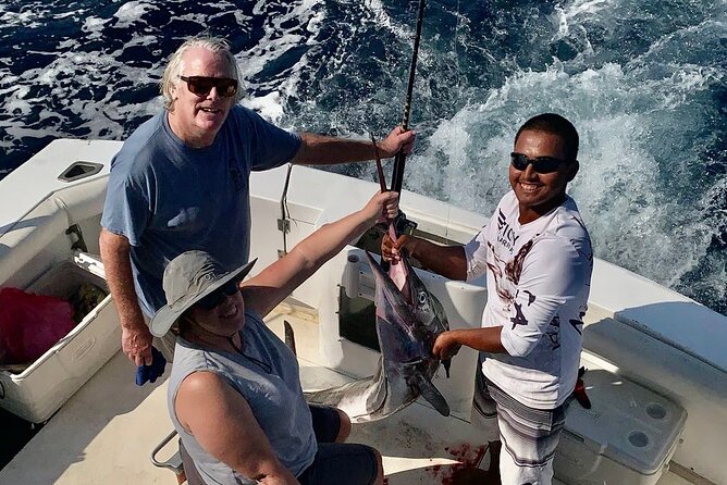 5-Hours Private Fishing Experience in Cruiser in Cabo San Lucas - Accessibility and Accommodations