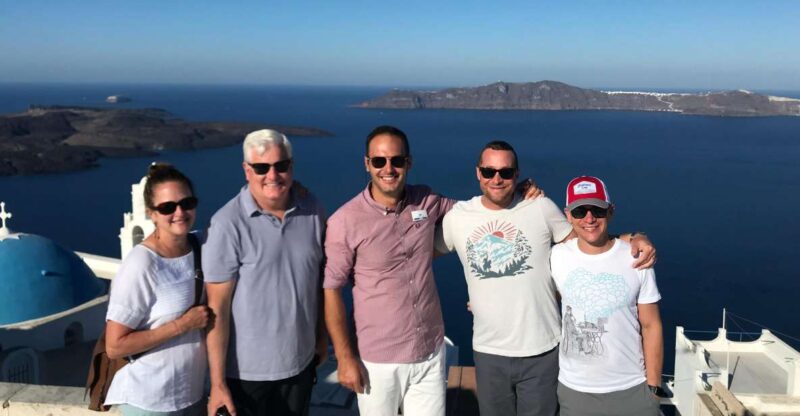 5 Hours Santorini's Highlights & Ancient Akrotiri - Exploring Oias Architecture