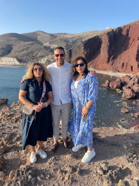 5 Hours Santorini's Highlights & Ancient Akrotiri - Dramatic Red Beach Scenery