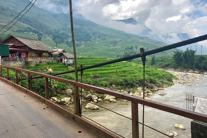 5 Hours Trekking With Terraced Rice Field in Sapa - Review Highlights