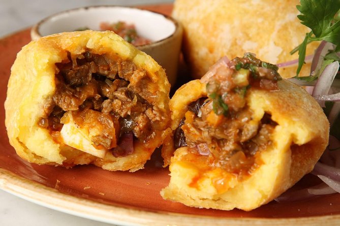 5 Iconic Restaurants of Lima a 3-Hour Guided Food Tour in Barranco - Savoring Criollo and Fusion Cuisines
