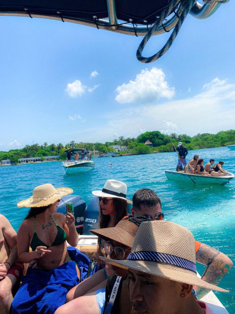 5 Islands Tour Snorkel, Lunch and Music Cartagena - Key Points
