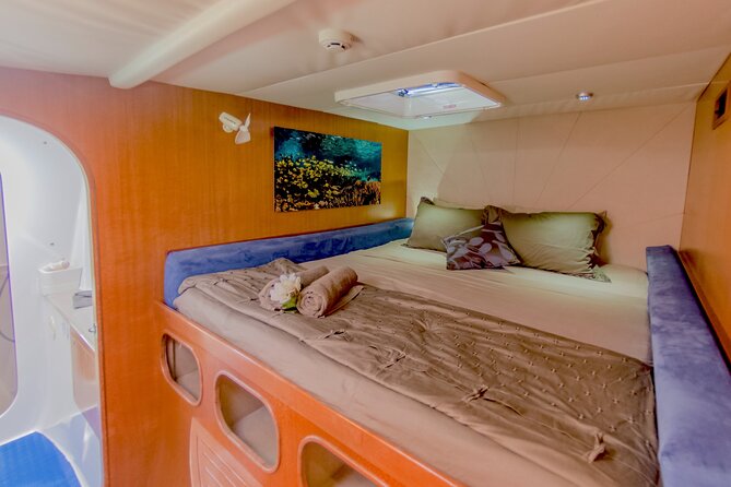 5 Night Ningaloo Reef Ningaloo Escape From Coral Bay - Serene Sailing Through Coral Formations