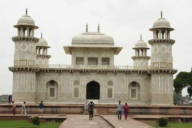 5 Nights / 6 Days - Delhi Agra Haridwar Rishikesh Tour - Key Points