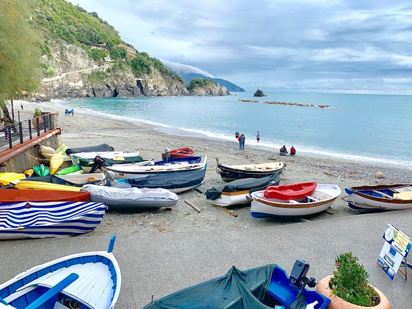 5 Terre Experience, Private Excursion From Florence - Taking in Local Cuisine