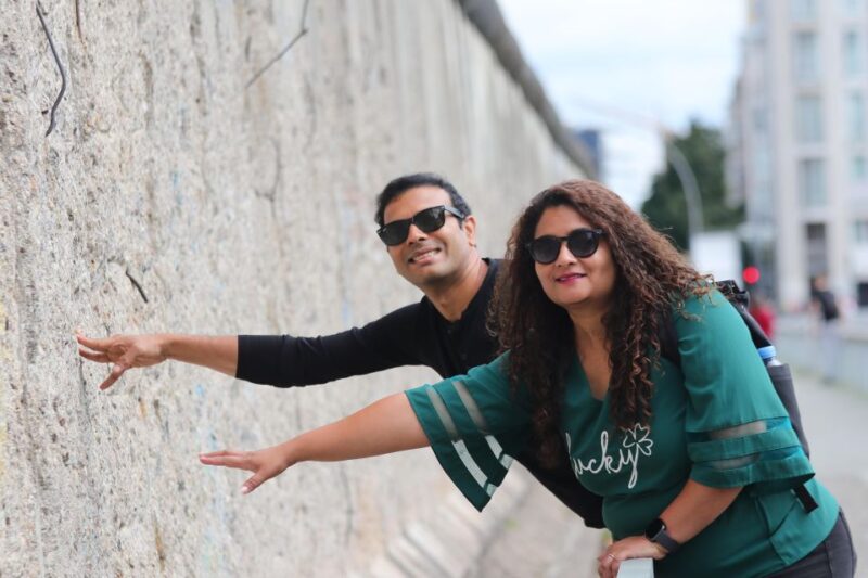 5h Berlin Private Tour With Guide, Chauffeur & Photographer - Photography Services