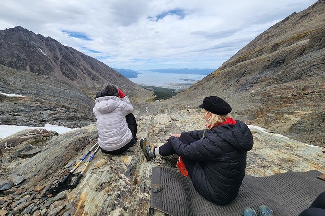 5hrs of Trekking Experience in Martial Glacier - Group Size and Tour Duration